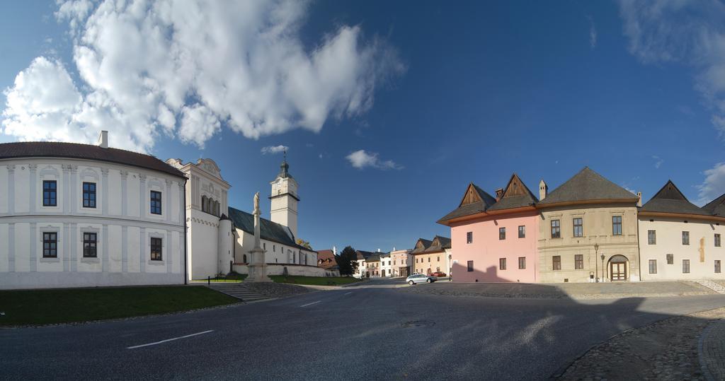 Hotel Sobota Poprad Exterior foto